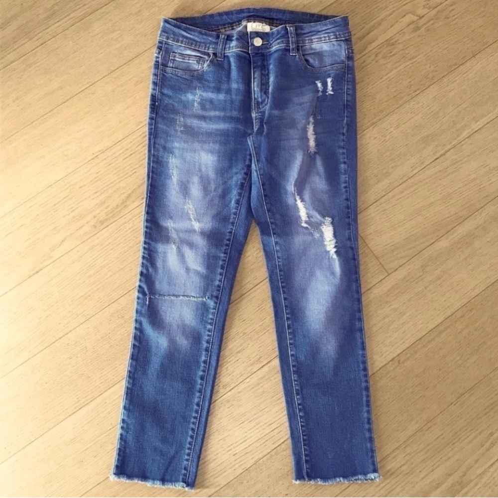 LITZ Mid Rise Boot Cut Straight Leg Jeans - Size 28